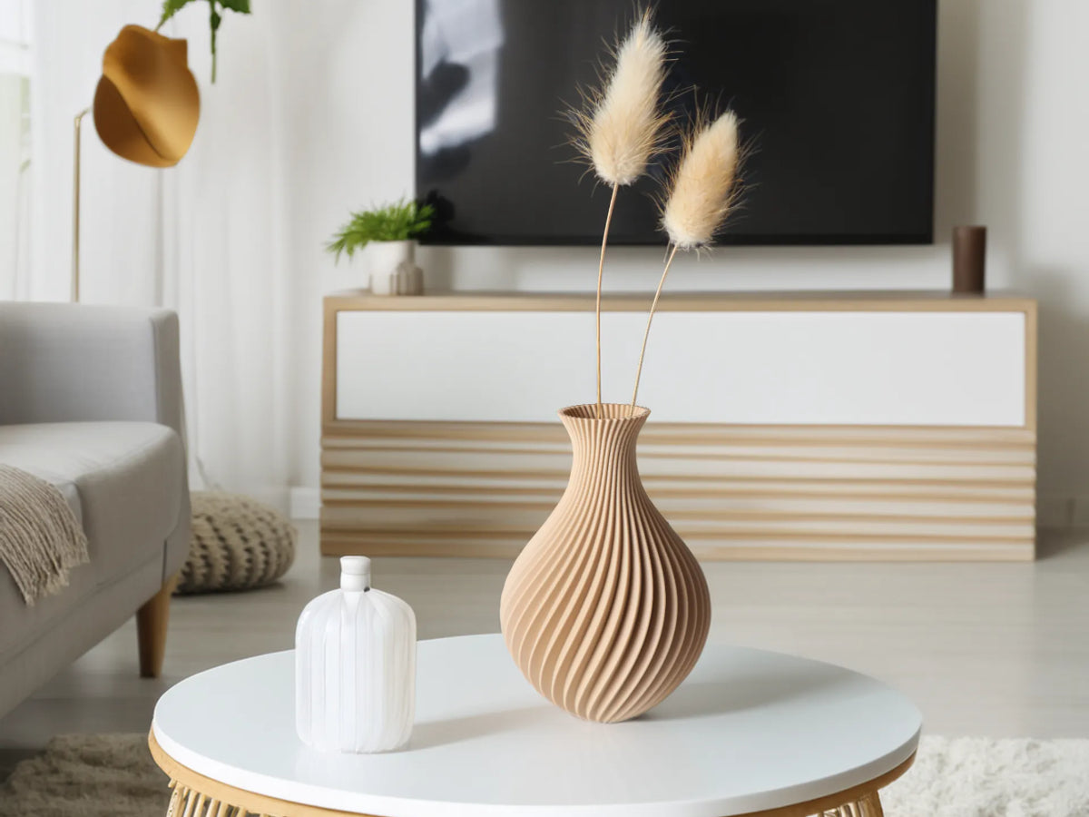 Susanna Vase