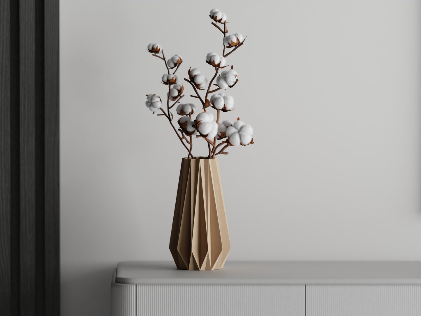 Ribs Triangle Vase