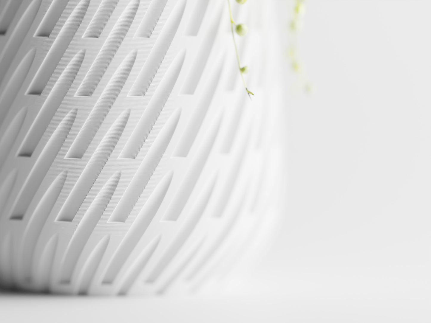 Lioren Vase