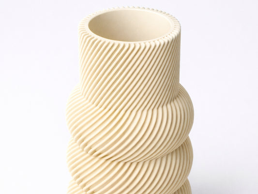 Ravelle Vase Curved