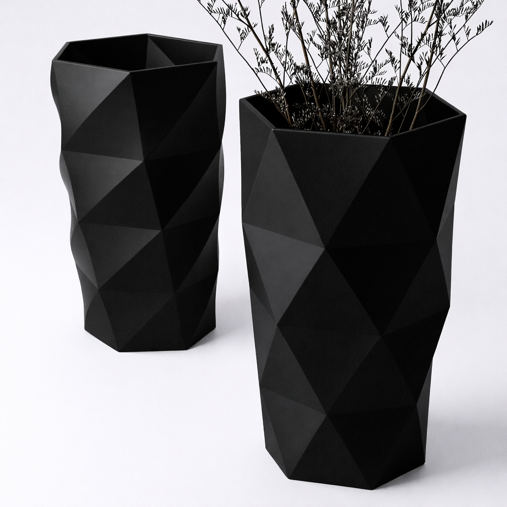 Geometric Vase Poly